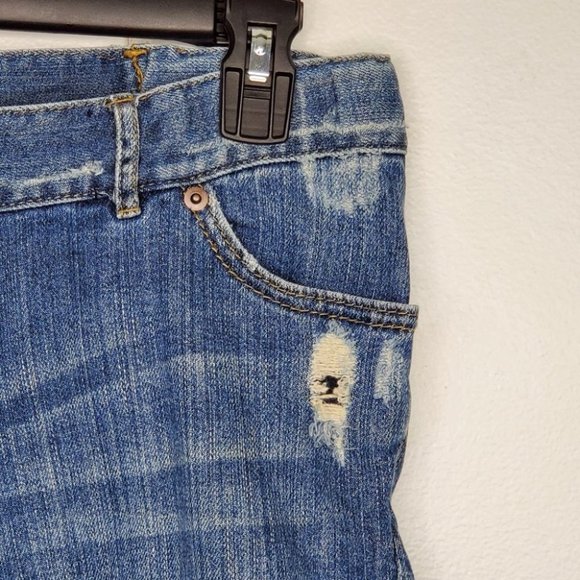 Liz Lange Maternity Medium Light Wash Distressed Jean Maternity Shorts Size XS - Picture 2 of 10